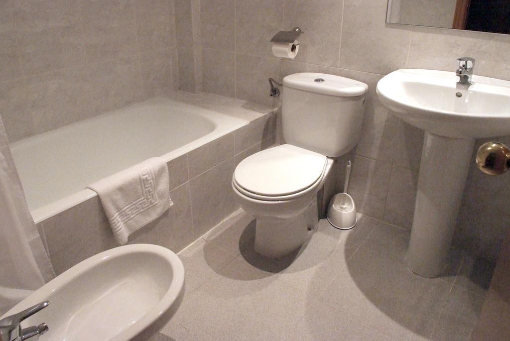 Hotel Goya Lleida Ngoại thất bức ảnh